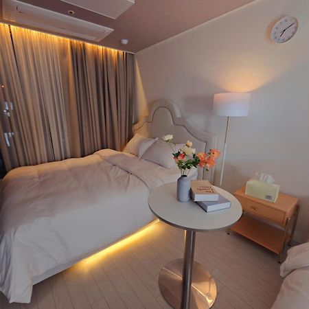 Dongseongro Dsr&U Hotel Room แทกู ภายนอก รูปภาพ