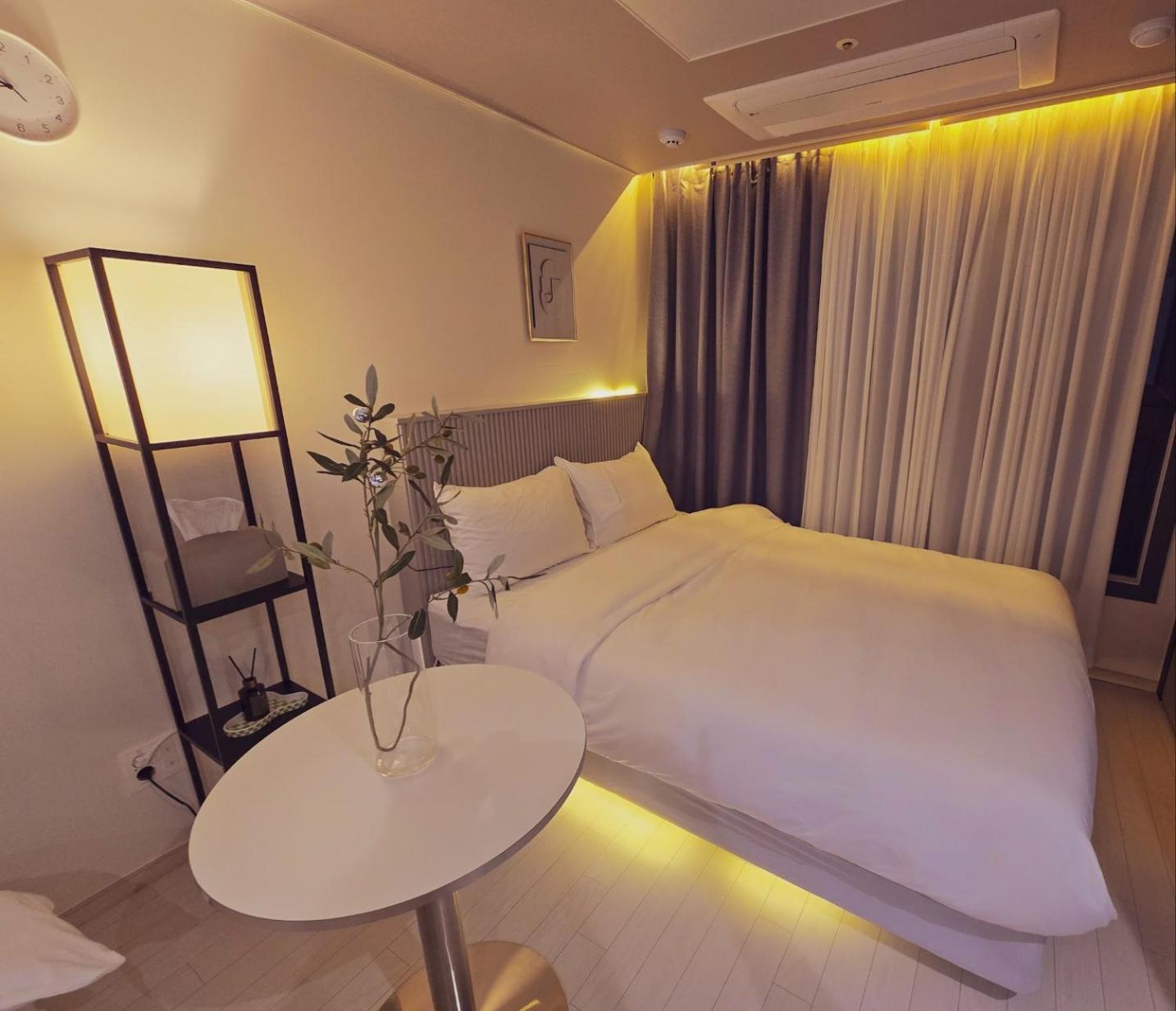 Dongseongro Dsr&U Hotel Room แทกู ภายนอก รูปภาพ
