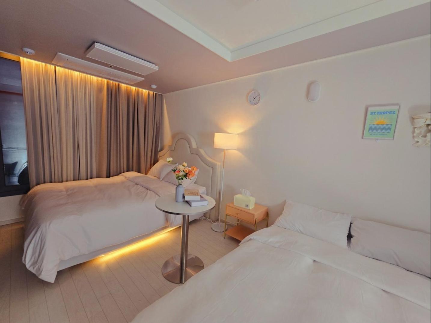 Dongseongro Dsr&U Hotel Room แทกู ภายนอก รูปภาพ