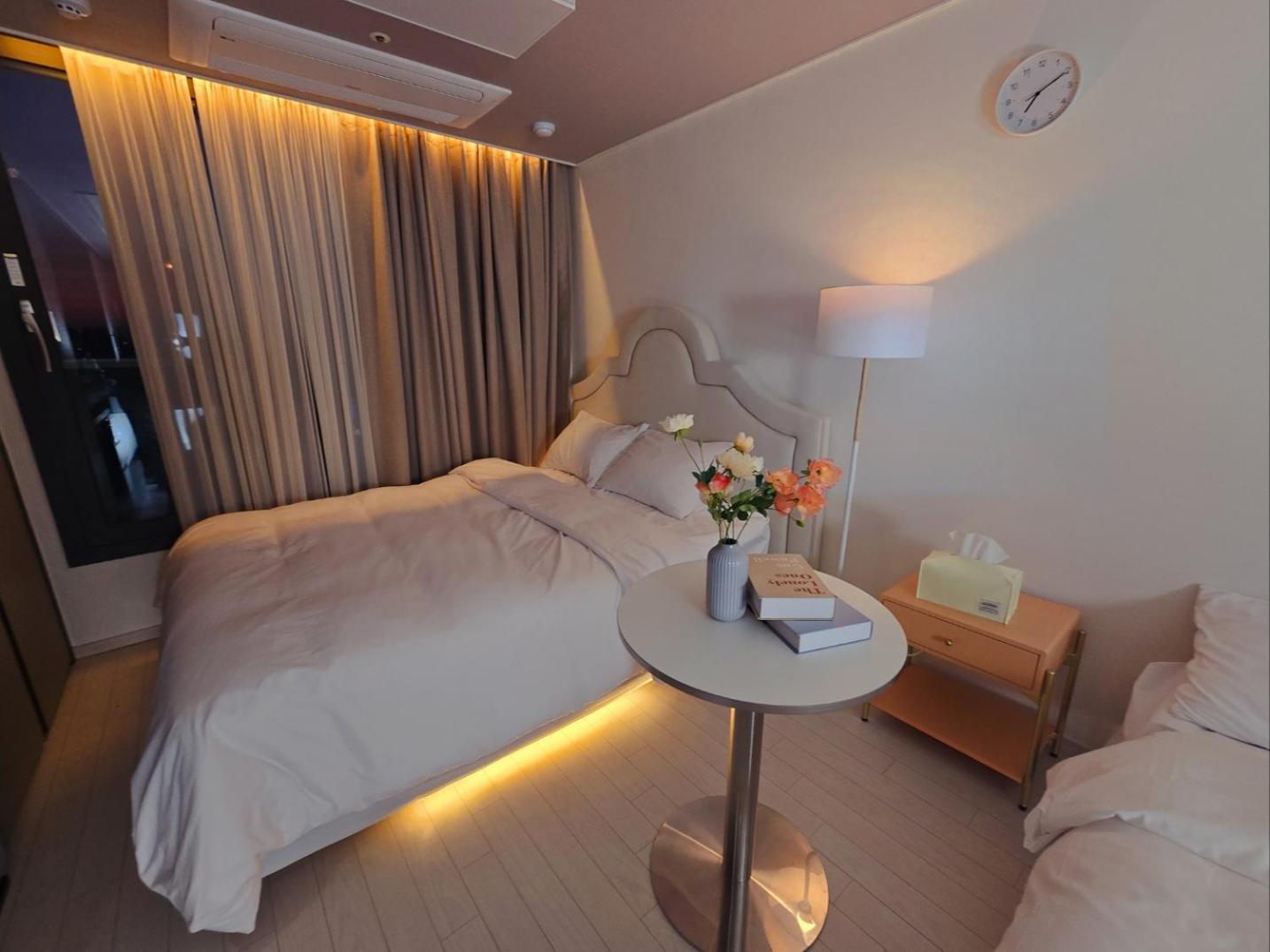 Dongseongro Dsr&U Hotel Room แทกู ภายนอก รูปภาพ